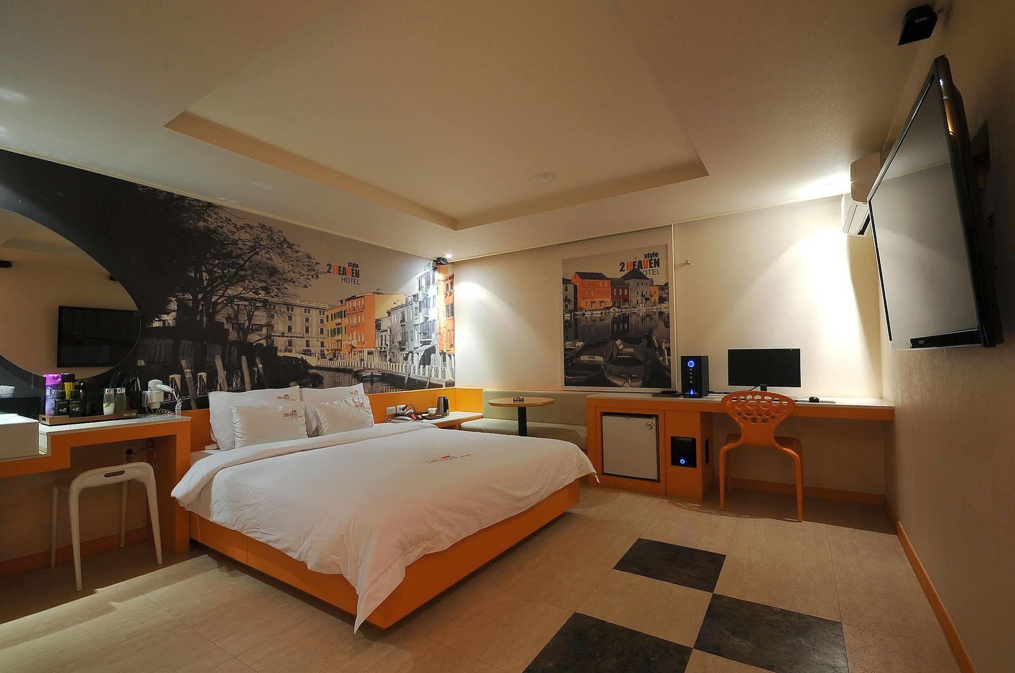 2 Heaven Hotel ปูซาน ภายนอก รูปภาพ