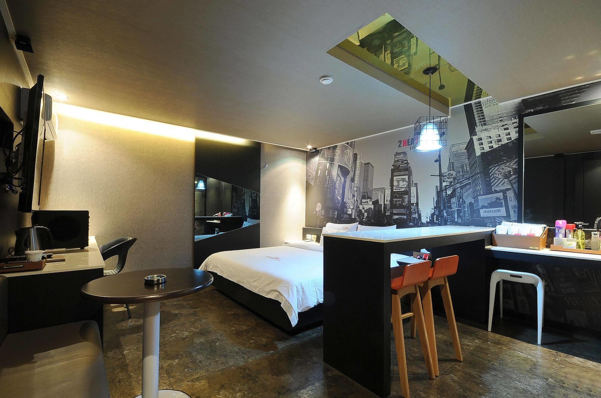 2 Heaven Hotel ปูซาน ภายนอก รูปภาพ